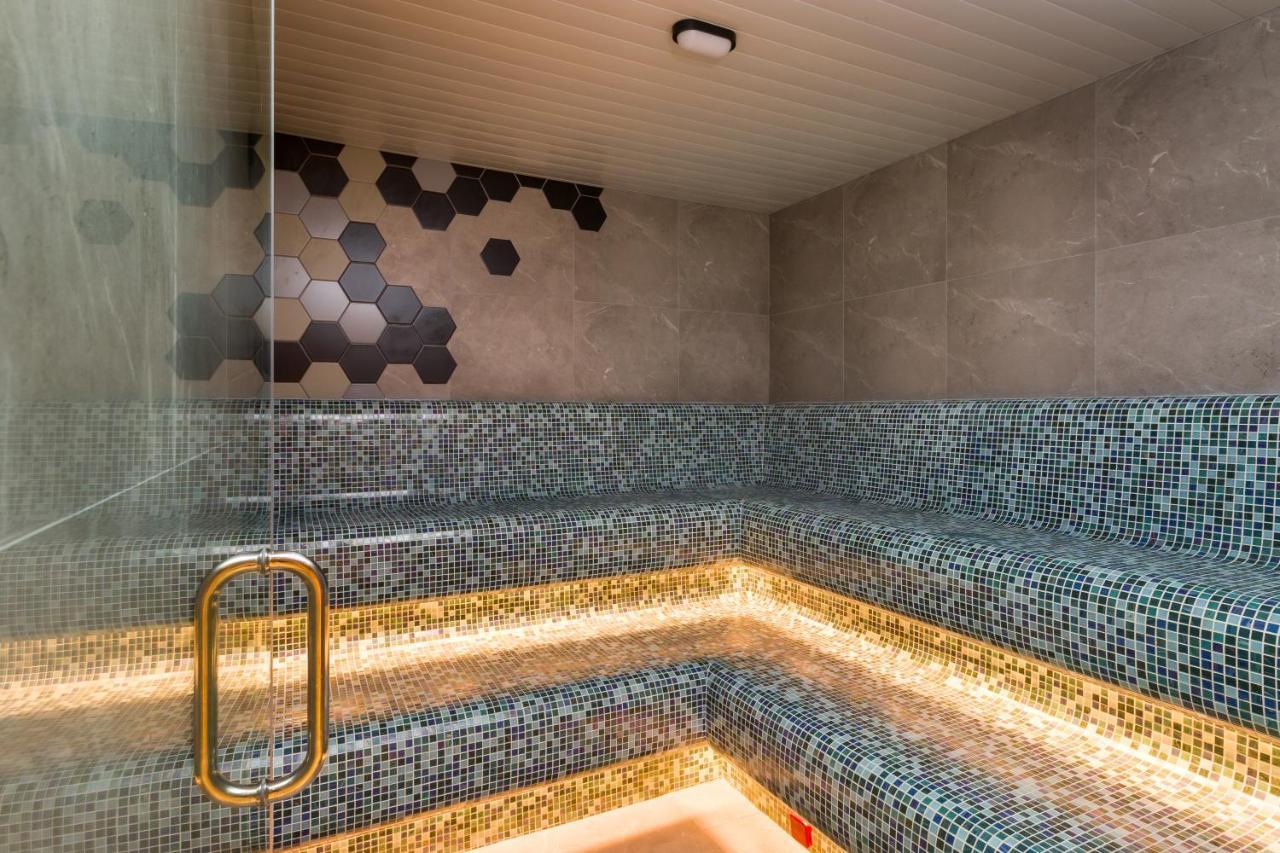 M Resort & Hotel 吉隆坡 外观 照片 A modern Turkish bath