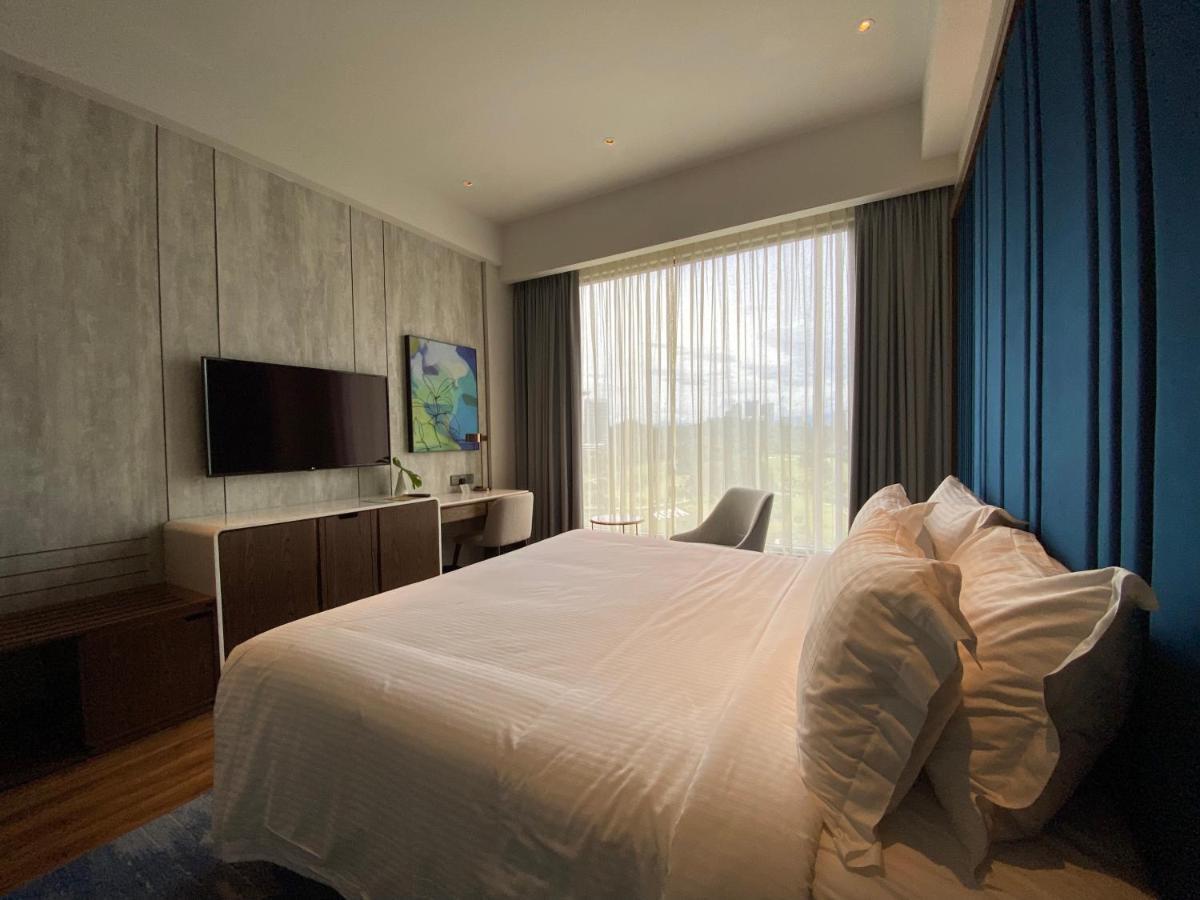 M Resort & Hotel 吉隆坡 外观 照片 A bedroom at the hotel